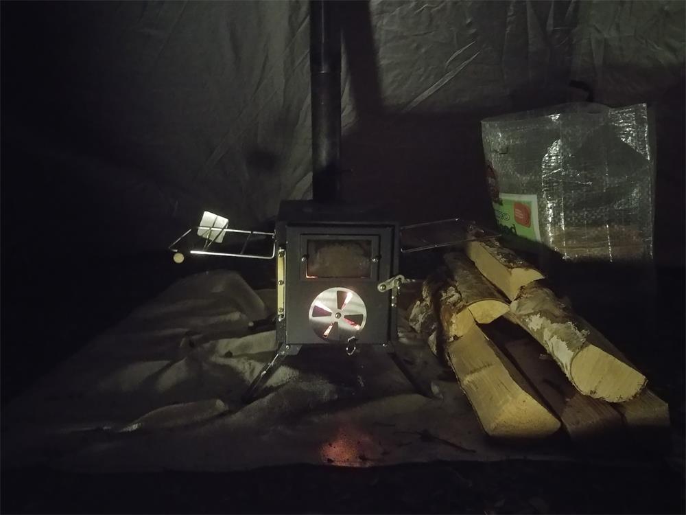 Camping wood stove